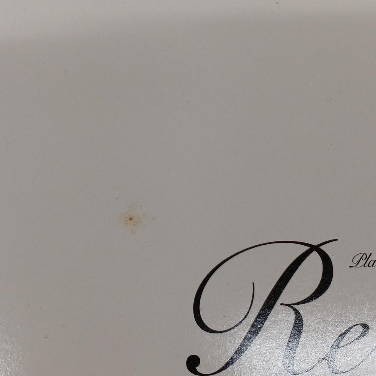 外箱に汚れあります