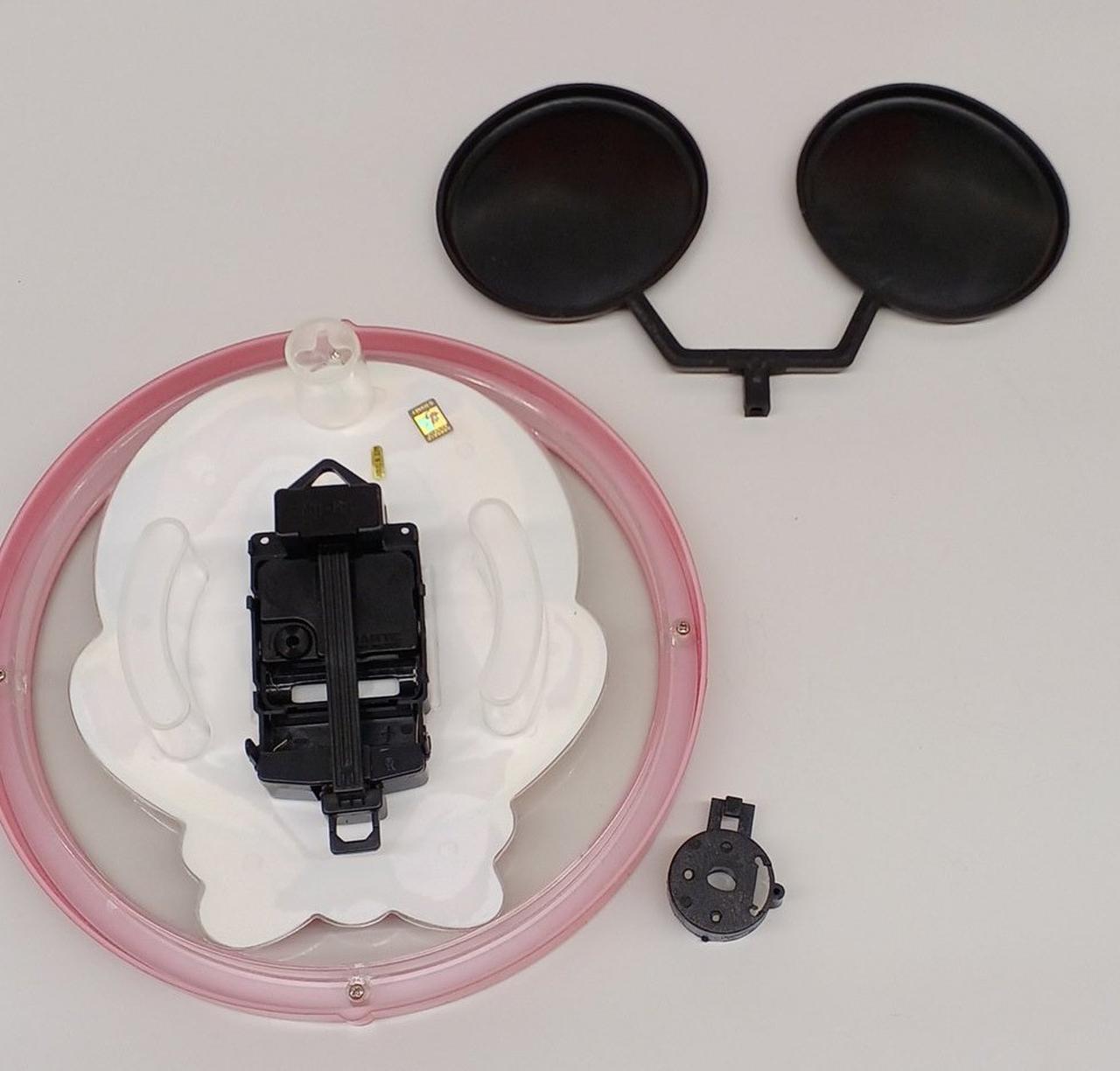 耳と振り子は外して発送します