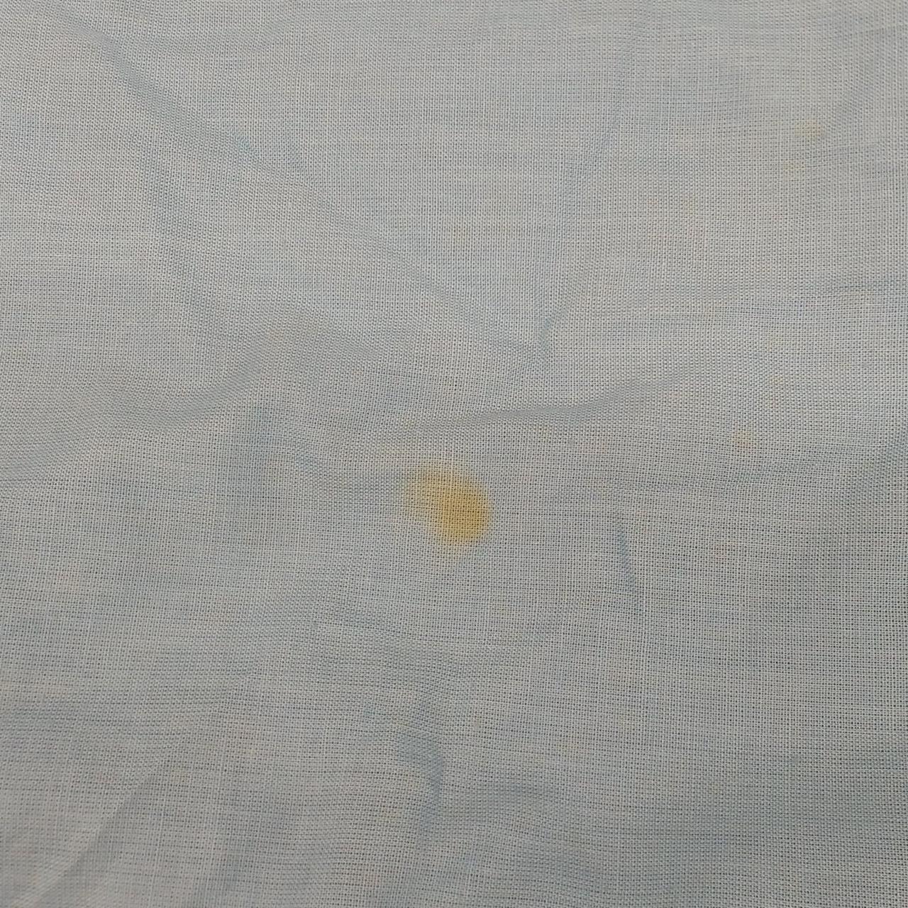 包む布にしみがあります