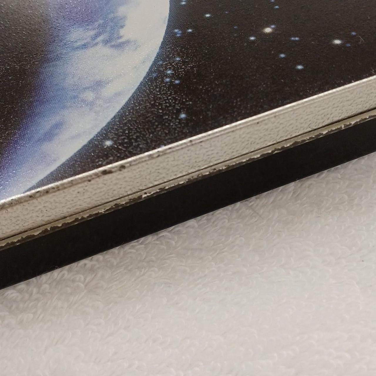 縁部分のメッキに剥がれあります