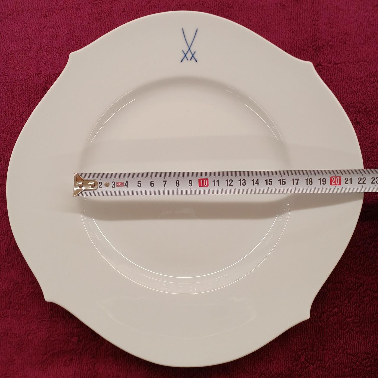 内側　約１７cm