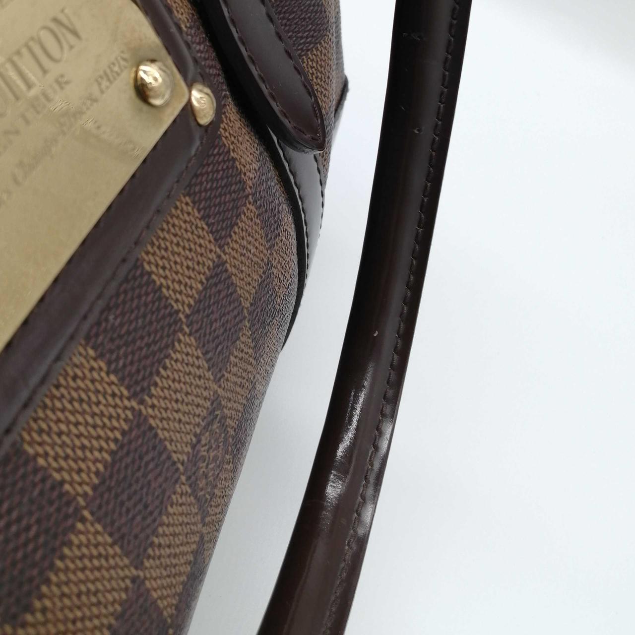 持ち手に傷あり