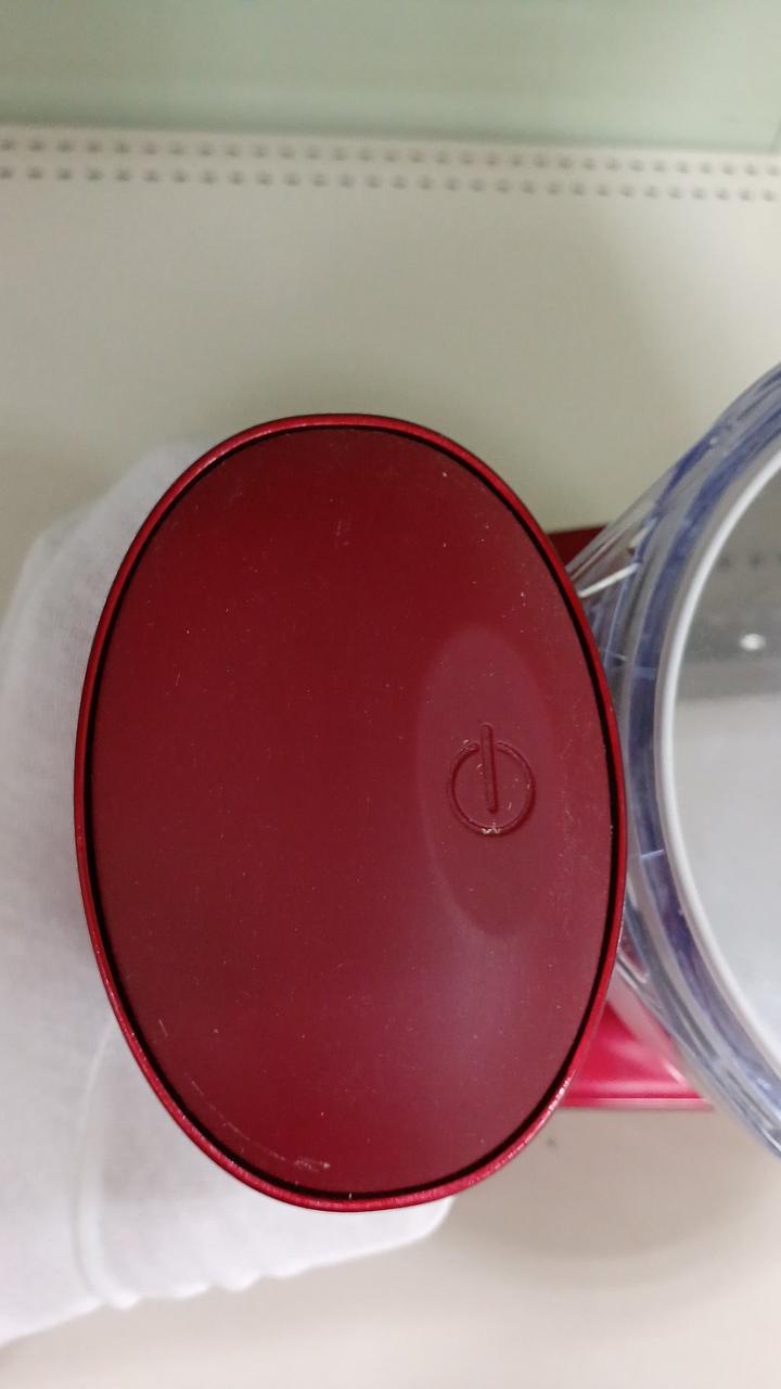 ボタン汚れあり