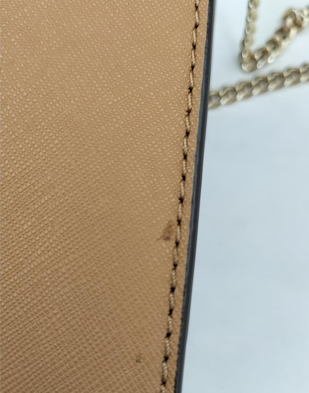 バック右サイド箇所汚れ