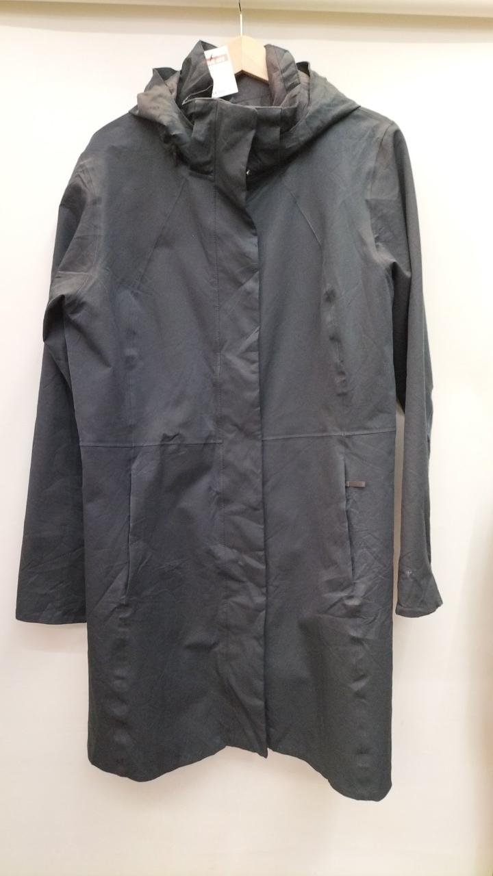 PATAGONIA 型番：ブラック FA18 ※ライナー欠品 H2NO トレススリーインワン 10,921円