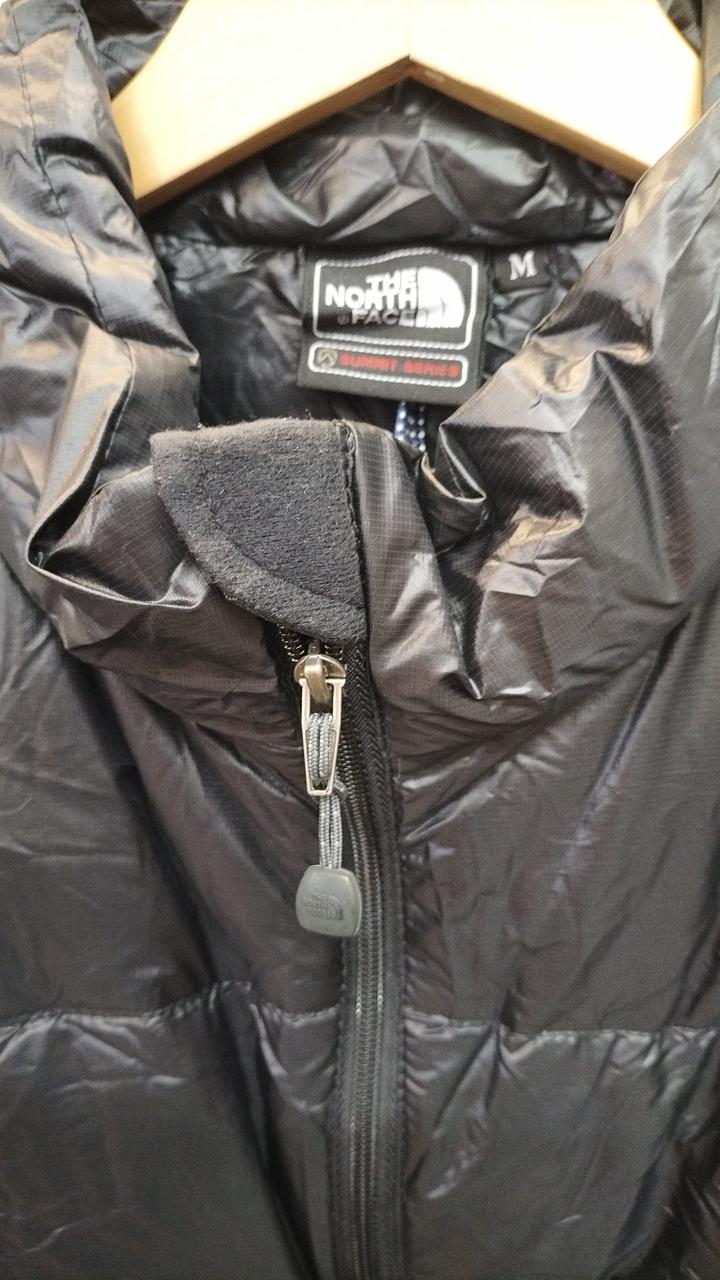 レア] TNF 550 fills アコンガクア ダウンベスト フード付き 黒