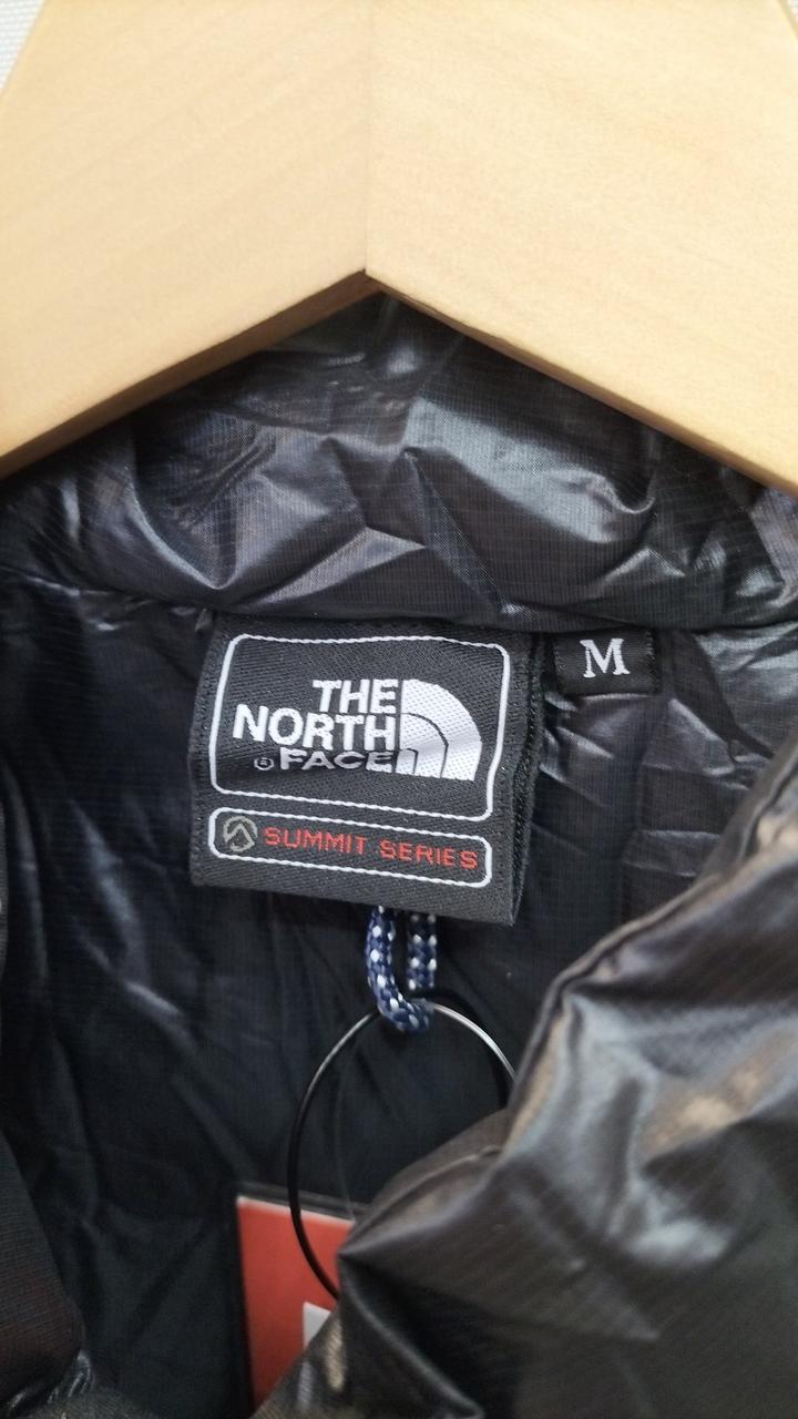 [レア] TNF 550 fills アコンガクア ダウンベスト フード付き 黒 THE NORTH FACE ノースフェイス 高品質 ダウン ベスト