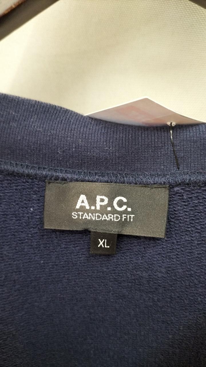 A.P.C  ポルトガル製　トレーナー　刺繍　サイズXL A.P.C ポルトガル製トレーナー刺繍サイズXL