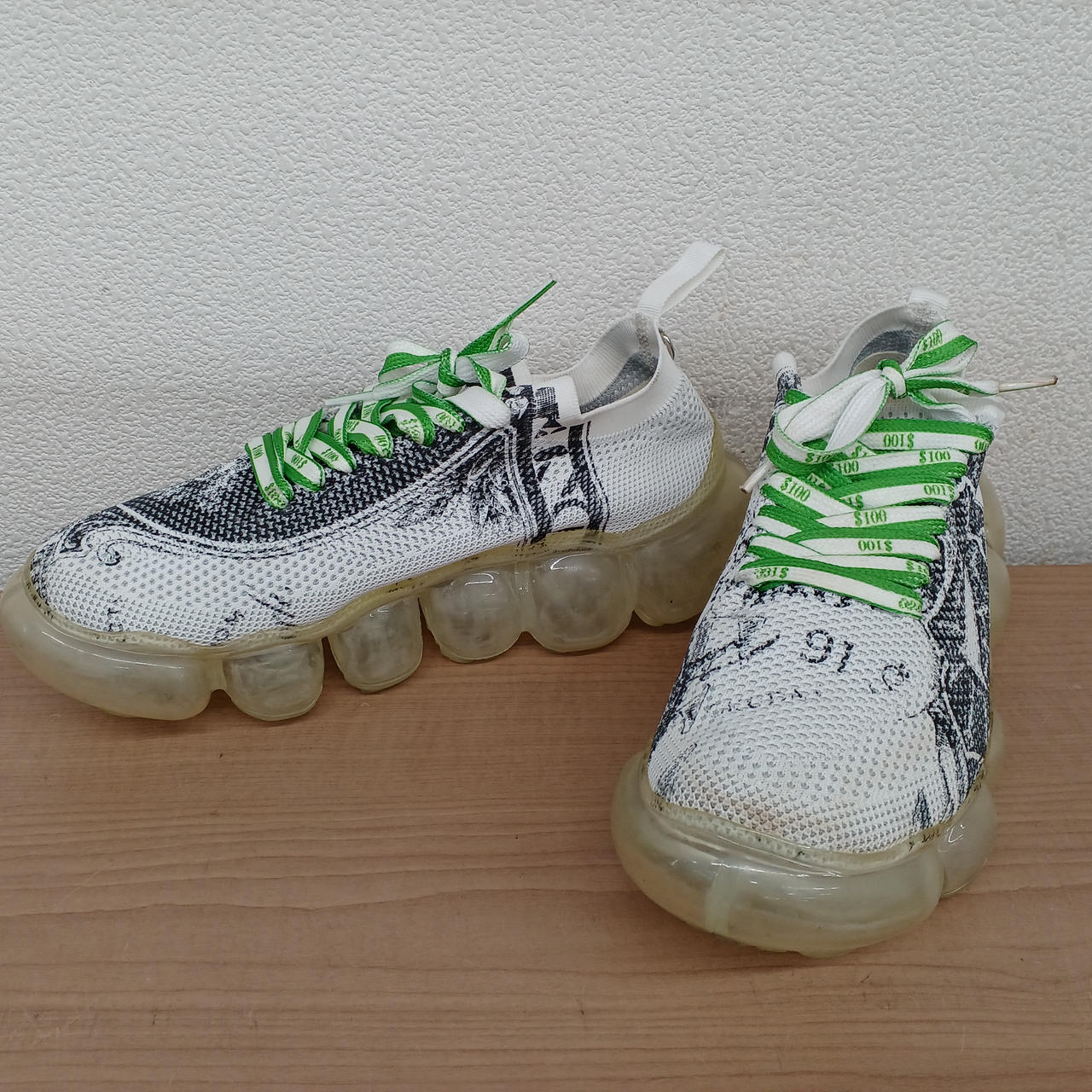 grounds 24センチスニーカー 中古・古着通販】grounds (グラウンズ) スニーカー ホワイト