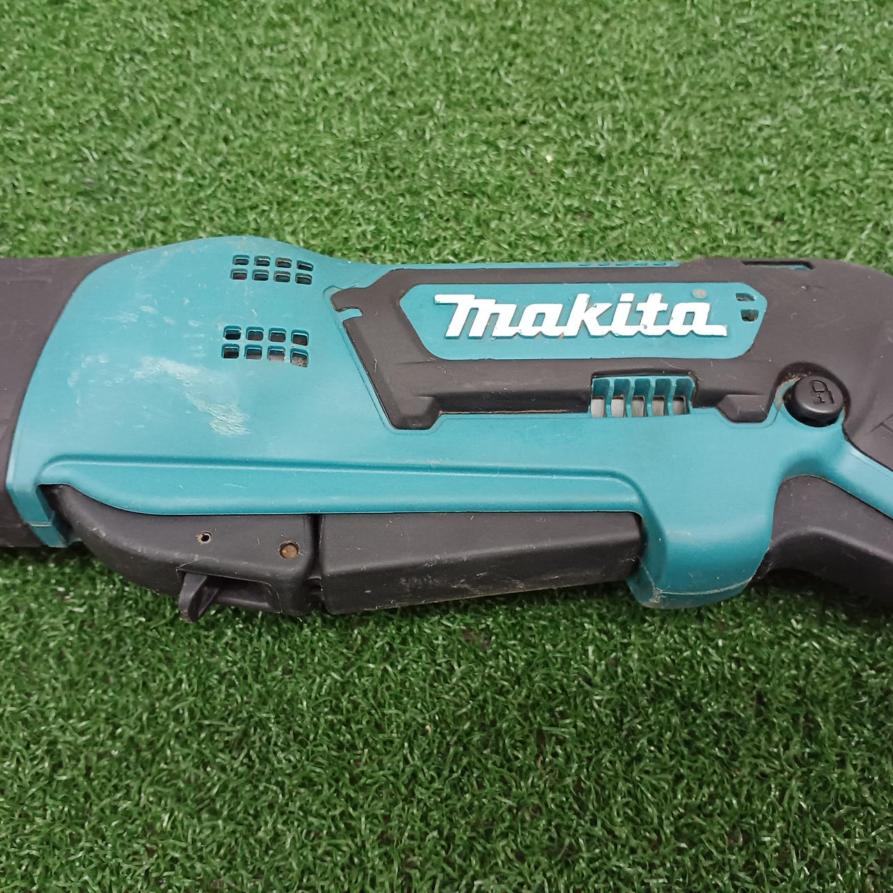 Makita - makita 充電式レシプロソー10.8V Amazon | マキタ(Makita) 充電式レシプロソー 10.8V 1.5Ah 本体