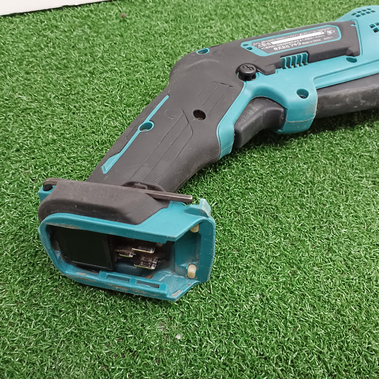 Makita - 212 JR104D 充電式レシプロソー　中古品 マキタ(MAKITA)|10.8V 充電式 レシプロソー|HARDOFFオフモール
