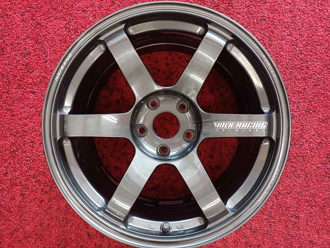 WREST18インチアルミホイールセット