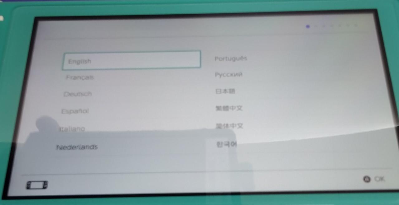 画面小キズあります。