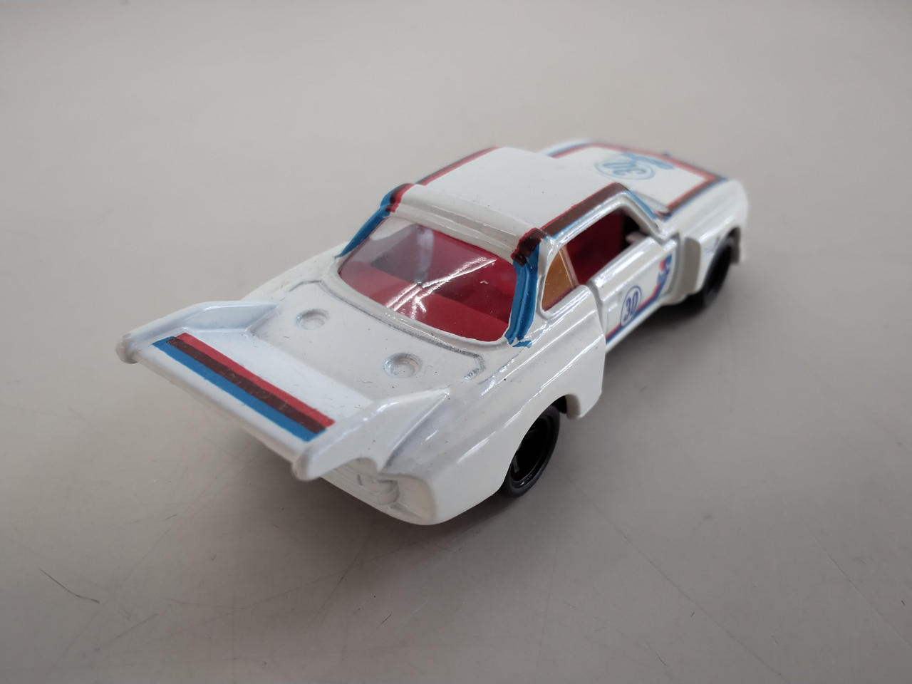 ヨネザワトイズ ミニカー B.M.W. 3.5 CSL Minichamps 1/18 BMW 3.5 CSL Grp.5 Team Schnitzer 1000km
