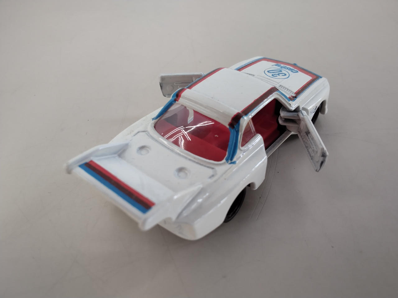 トミカ　　ＢＭＷ 3.5 CSL　　　　　　(日本製) トミカ青箱 F30 BMW 3.5CSL - メルカリ