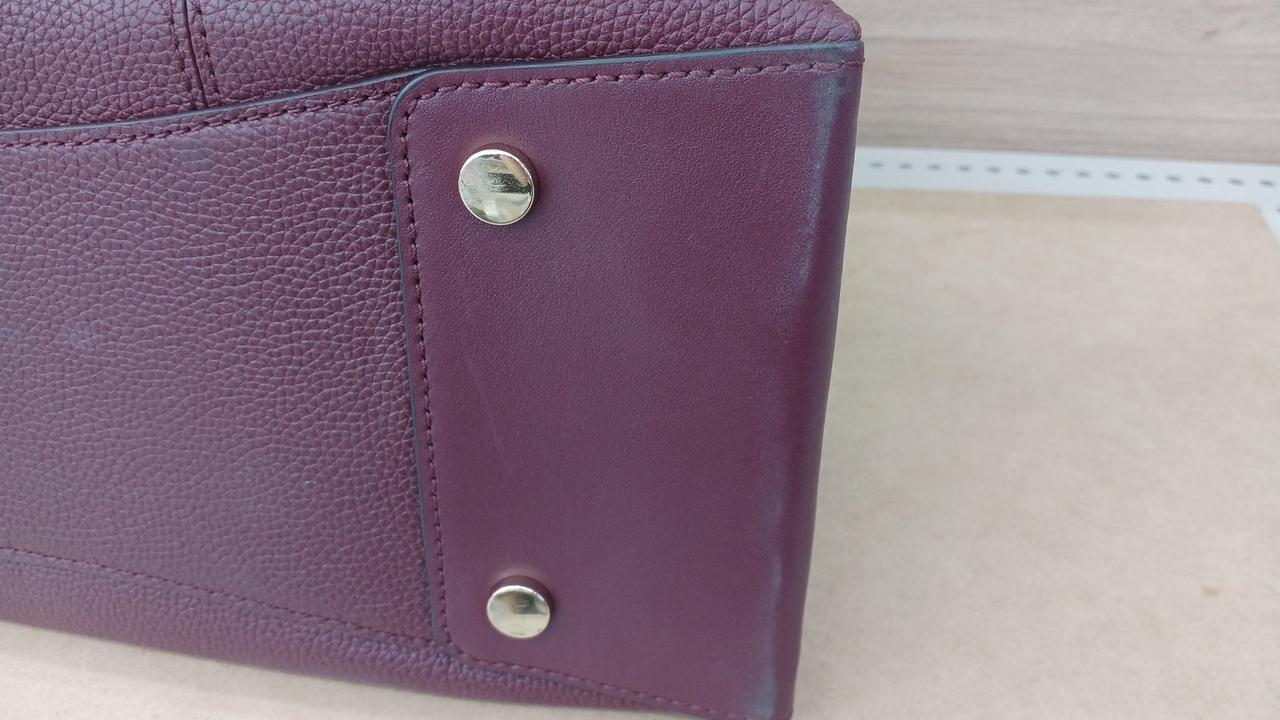 角スレあり。底鋲キズあります