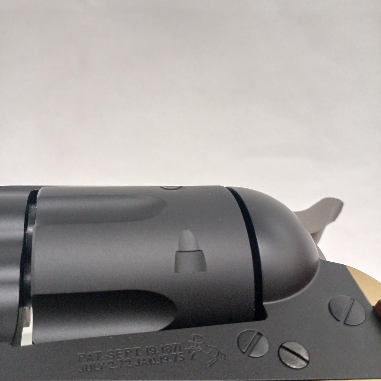 シリンダーのキズはほとんど目立ちません