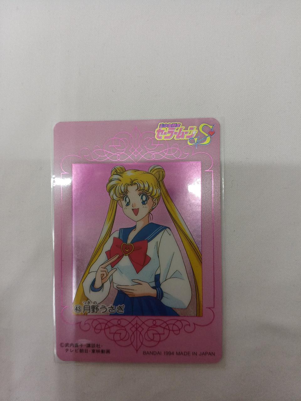 キャラクター左腕辺りに擦り傷あります