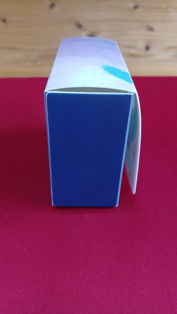 右側面若干の傷あり