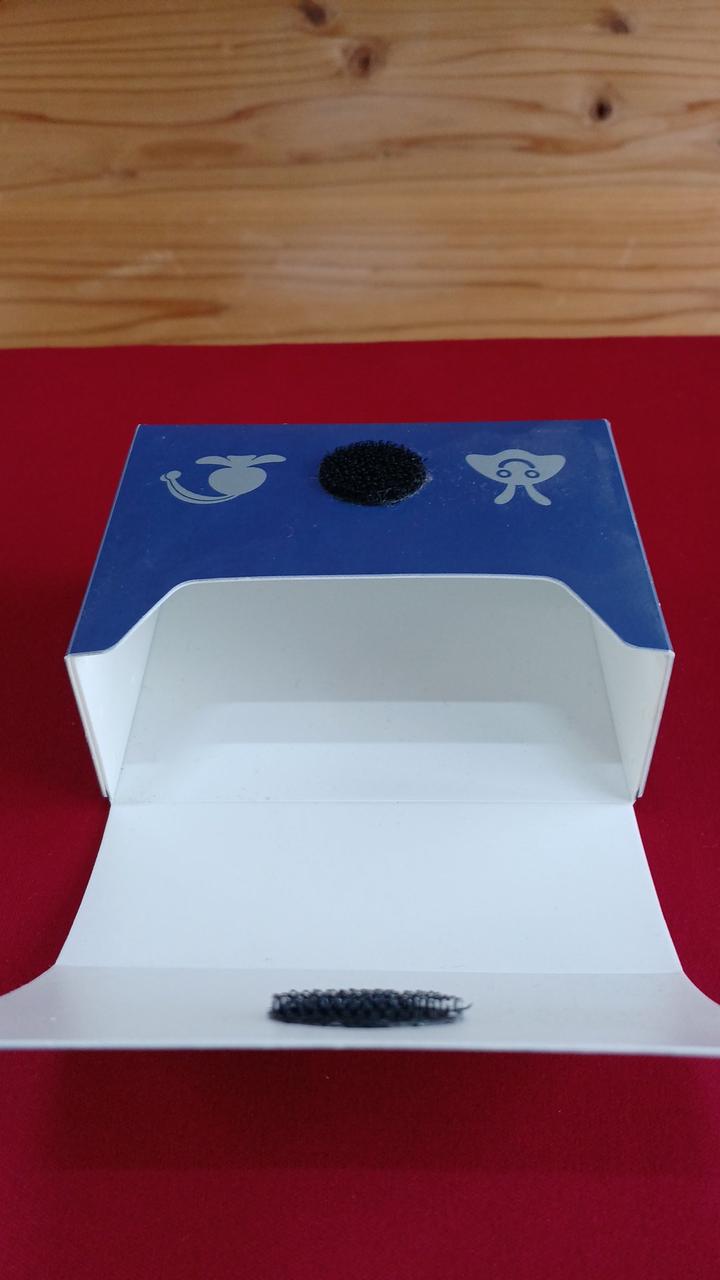 付属の仕切りは欠品しております。