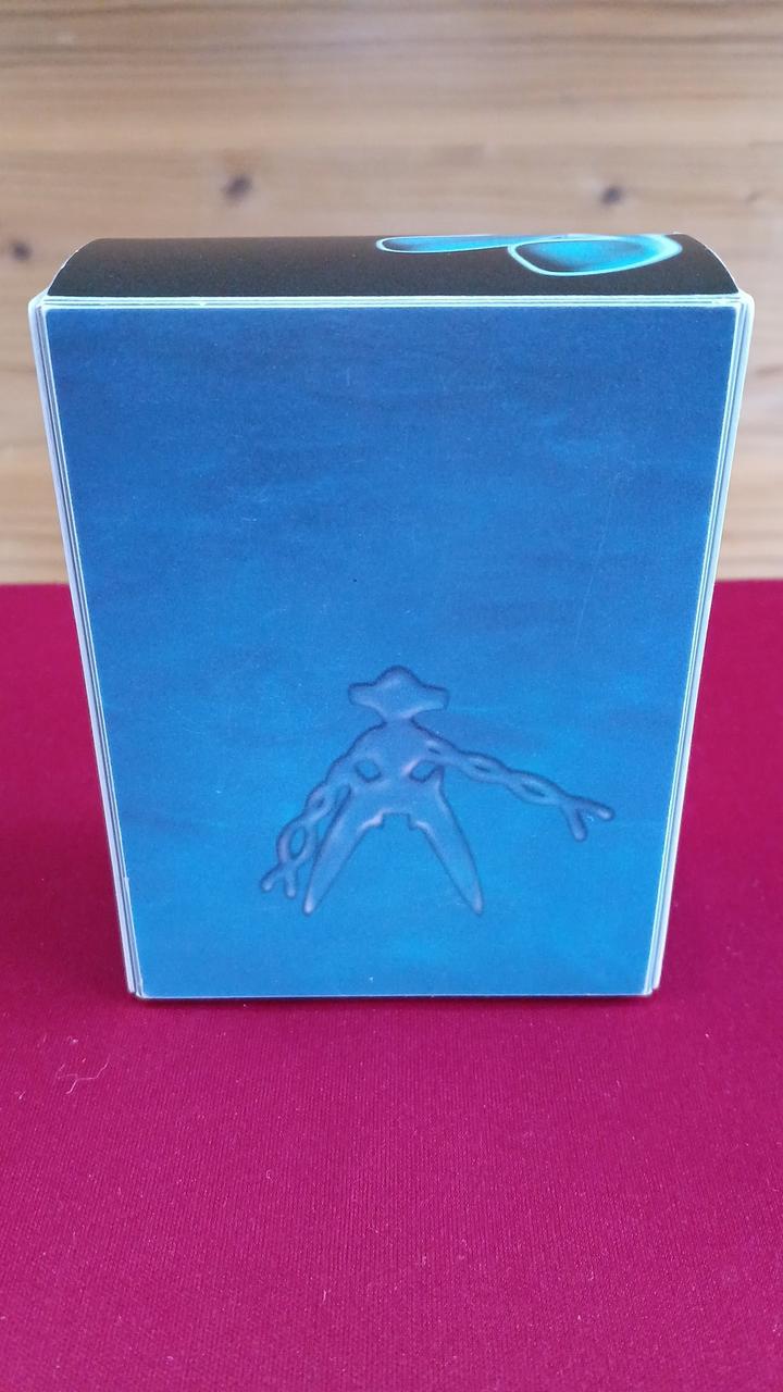 裏面は多少の傷がございます