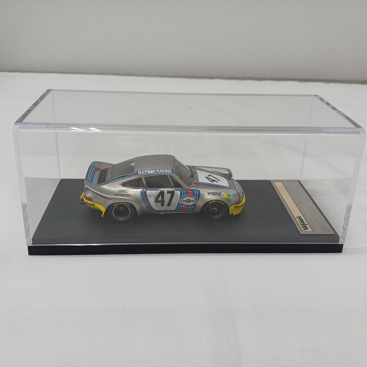 ホイルにキズと多少のベタつきあります