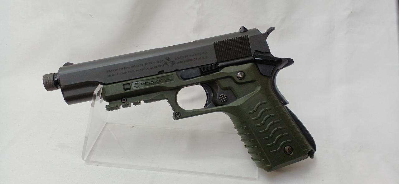 モデル:東京マルイM1911A1※非付属