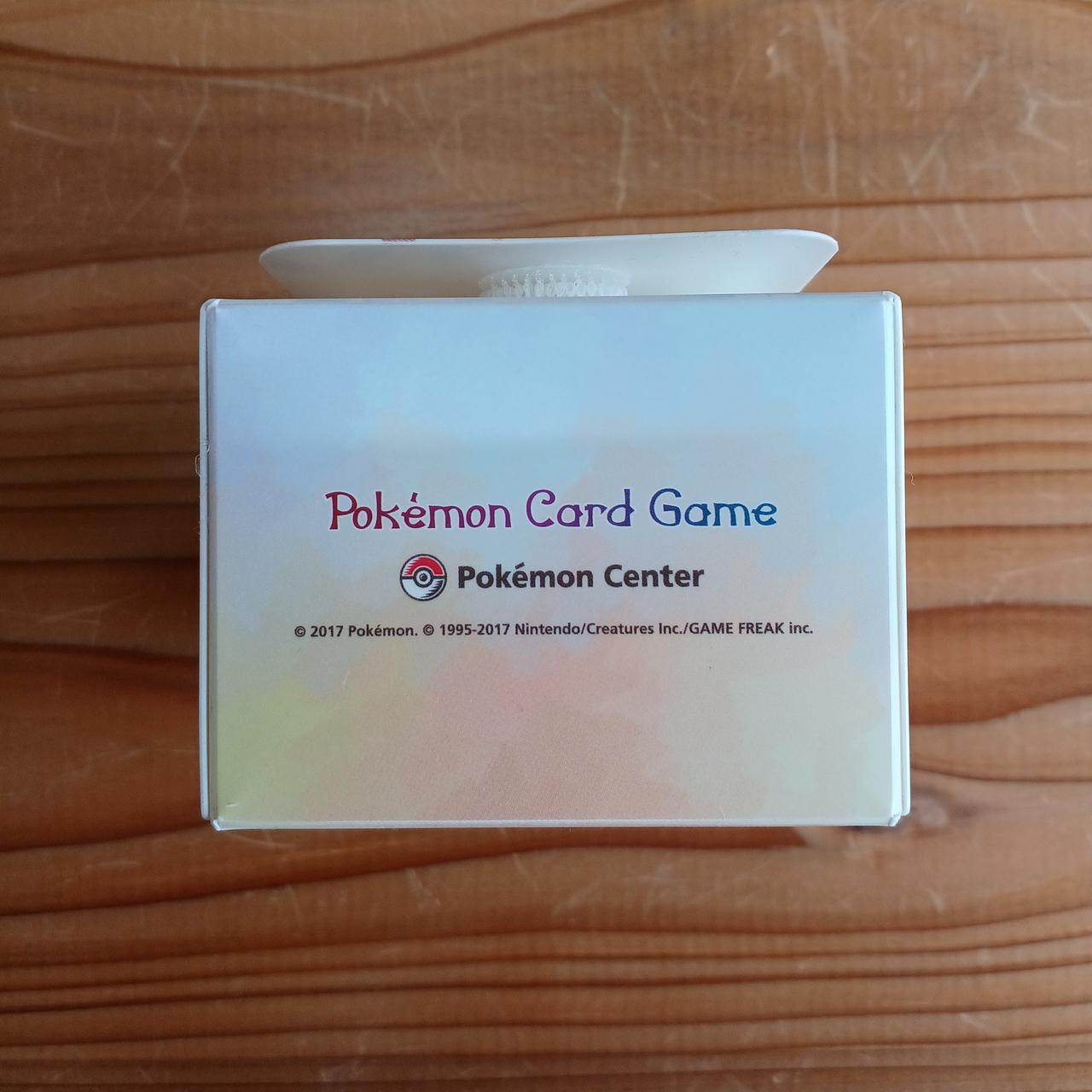 左下に少しだけキズが見られます