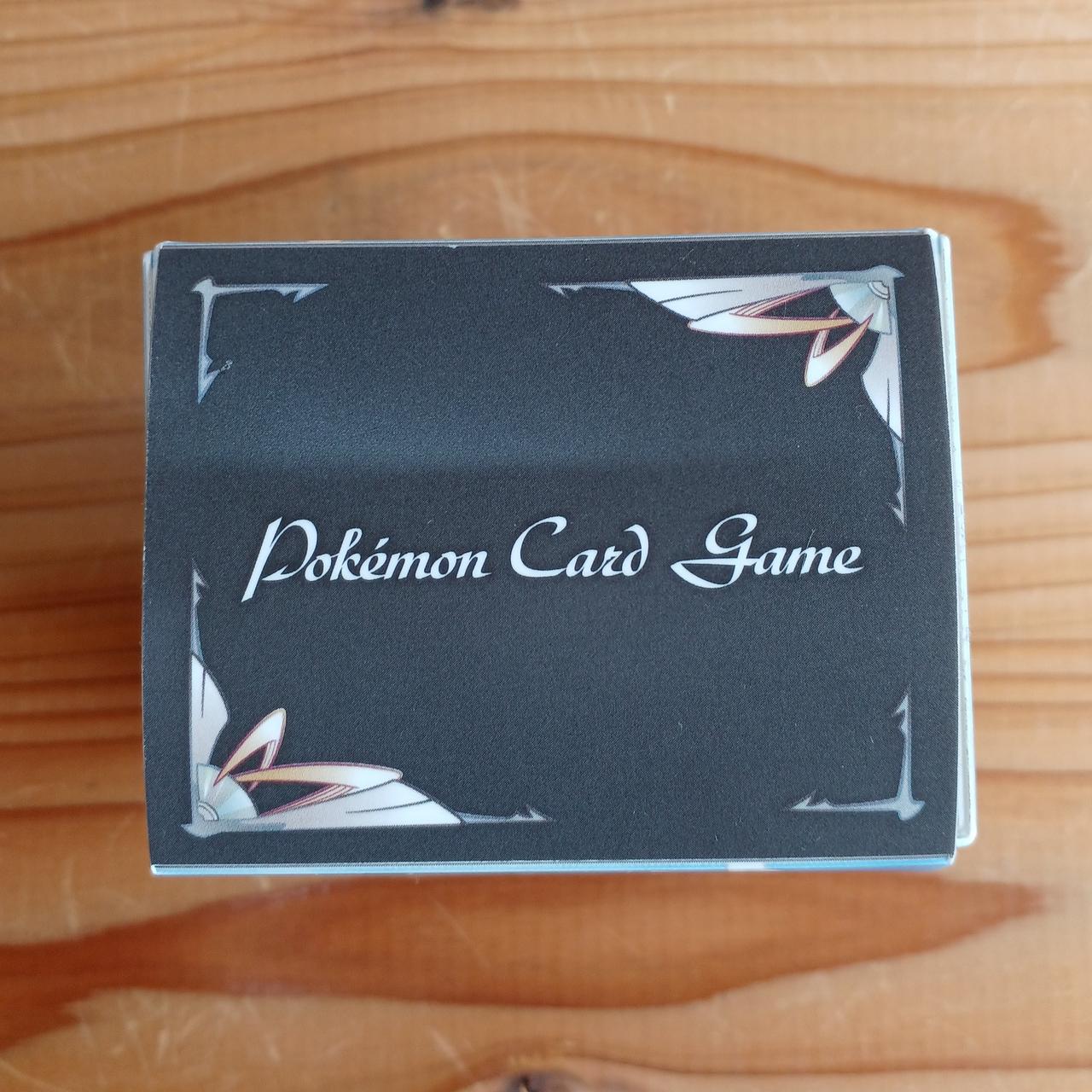 上部に少し傷があります