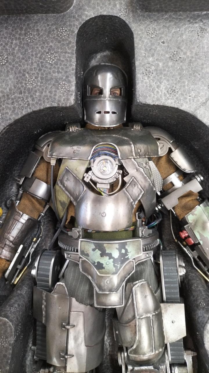 ☆新品未開封☆HOTTOYS ホットトイズ1/6  MMS460 up_21.jpg