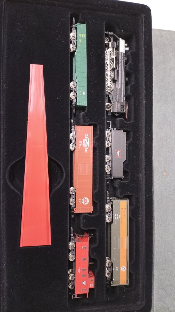 メルルン出品中 ライトな組み味が嬉しいスーパープレミアムスポーツカーのプラモデル