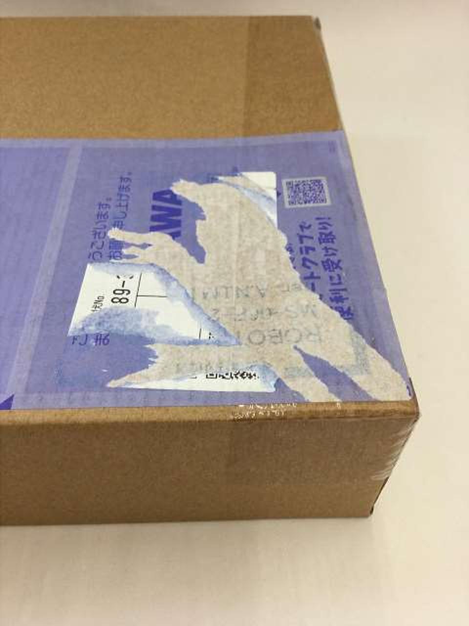 シール剥がれ跡部分拡大