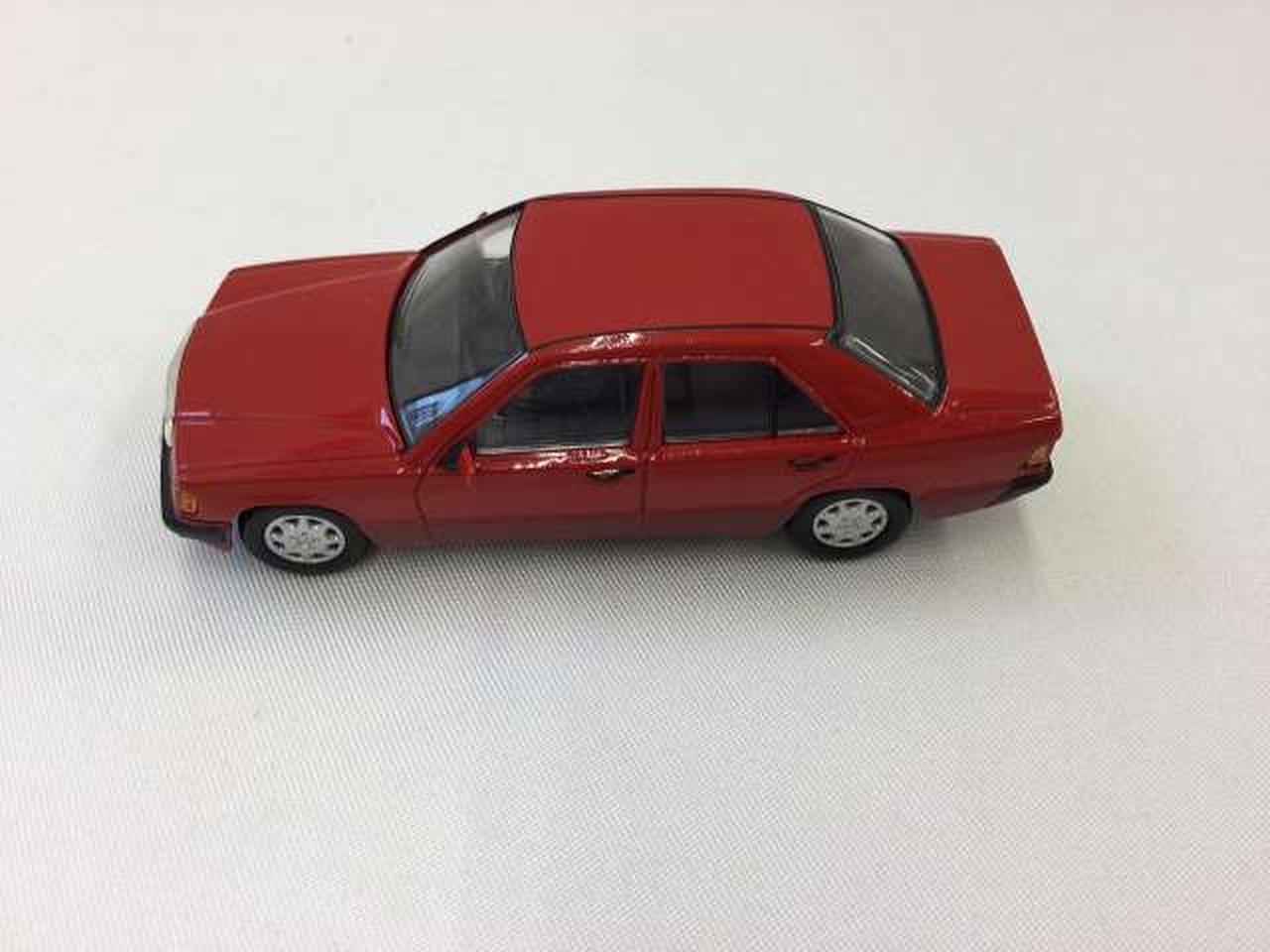 トミカリミテッドヴィンテージ メルセデス ベンツ 190E 2.3 赤 トミカリミテッドヴィンテージネオ メルセデスベンツ 190E 2.3