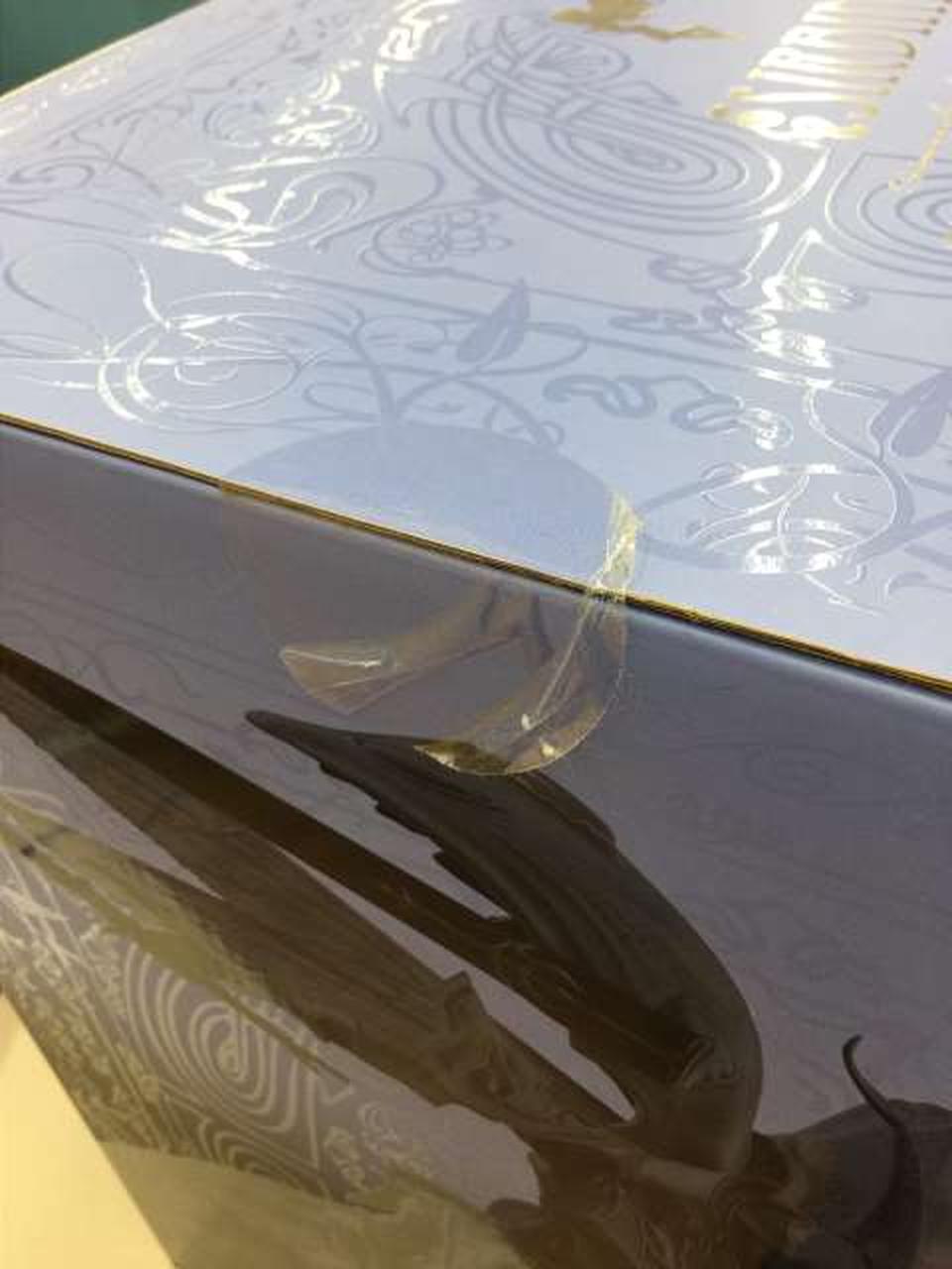 丸シールのシワ