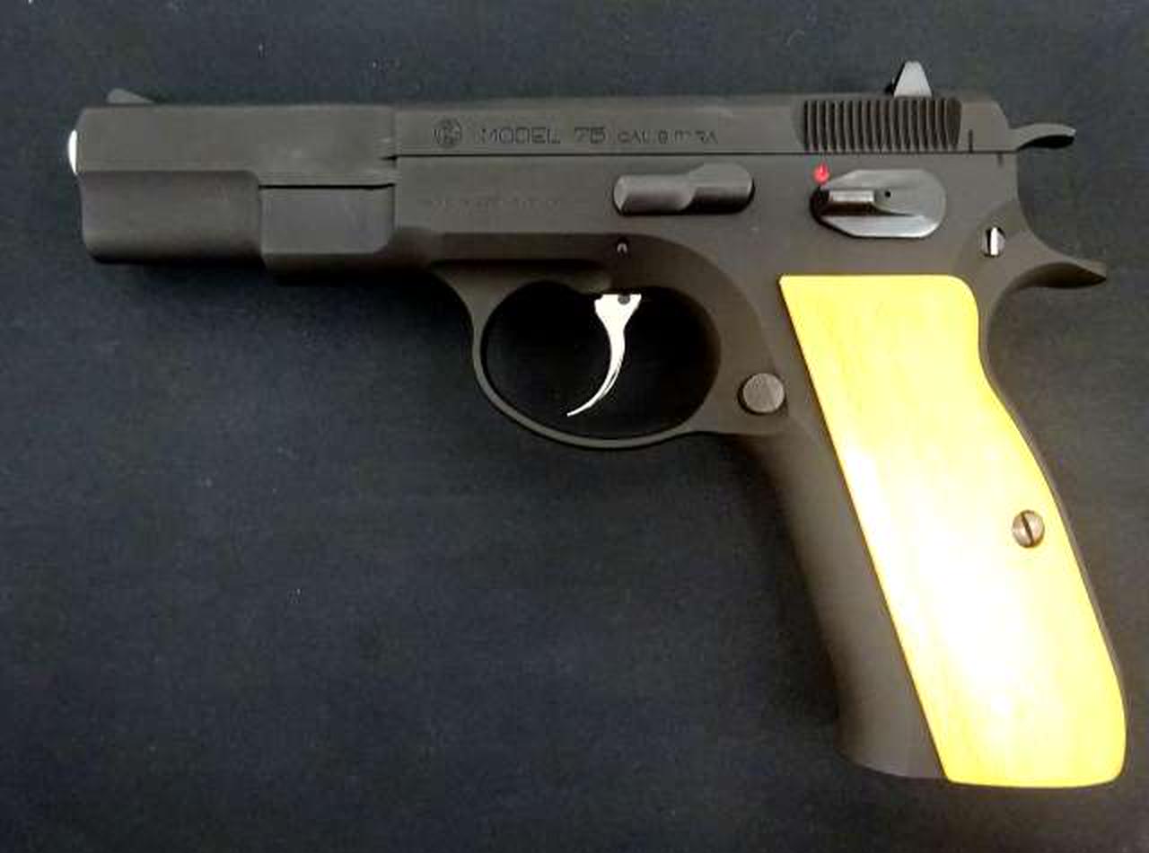 KSC ケーエスシー　Cz75 1st HV トイガン　玩具　GBB エアガンレビュー】KSC CZ75 1st Version GBB : Bravo1は自重で