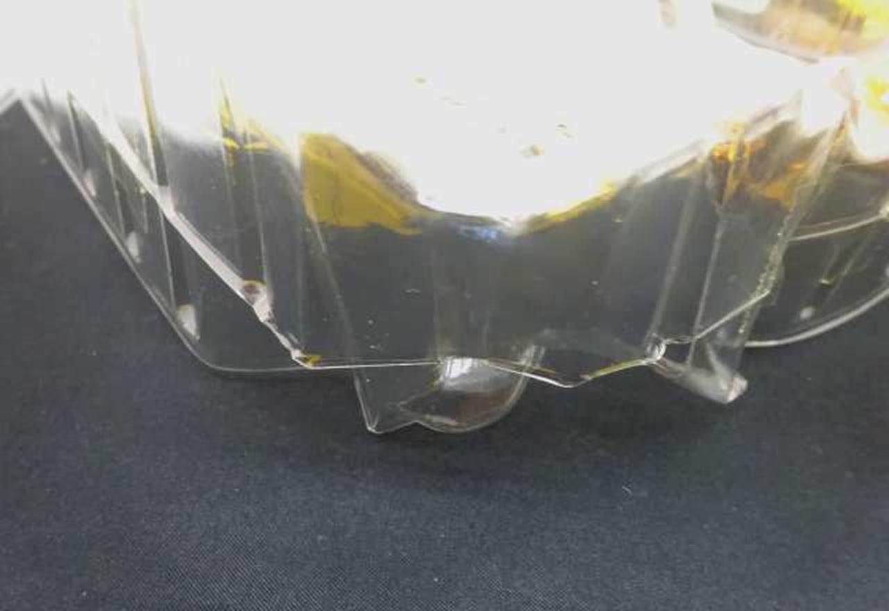 一段目のブリスター少し変形