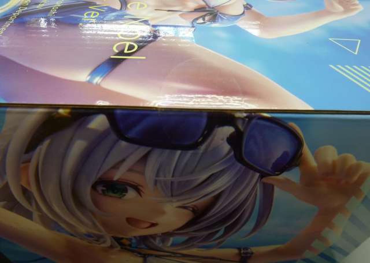 他はぴっちり留まっています