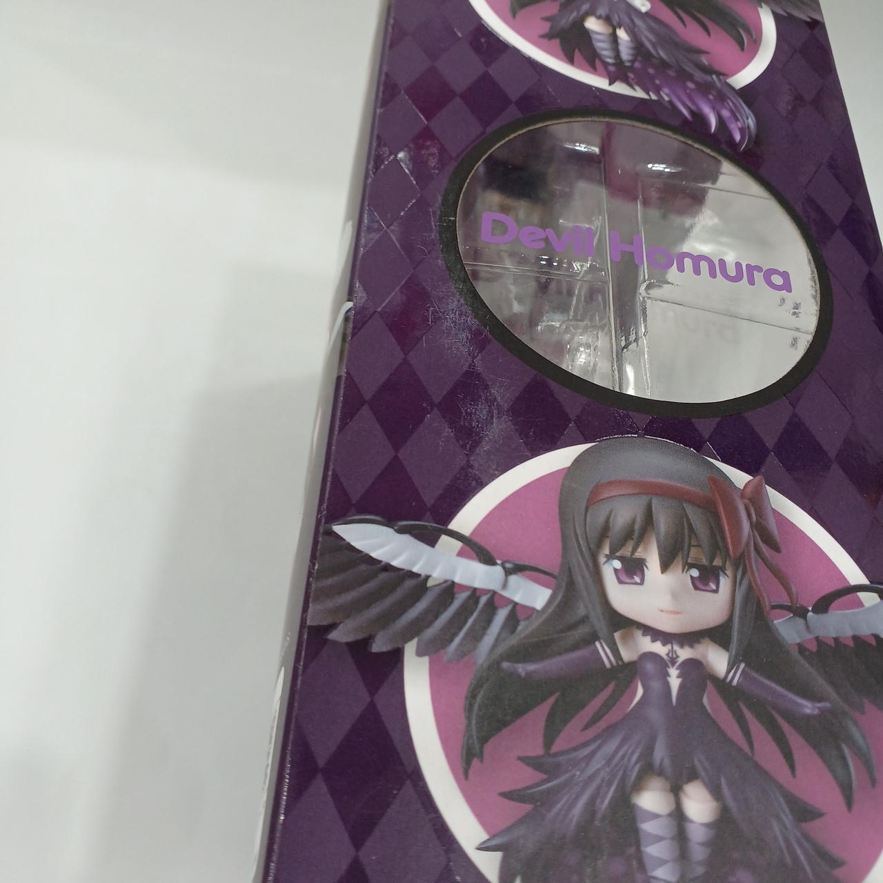 箱に傷みがあります