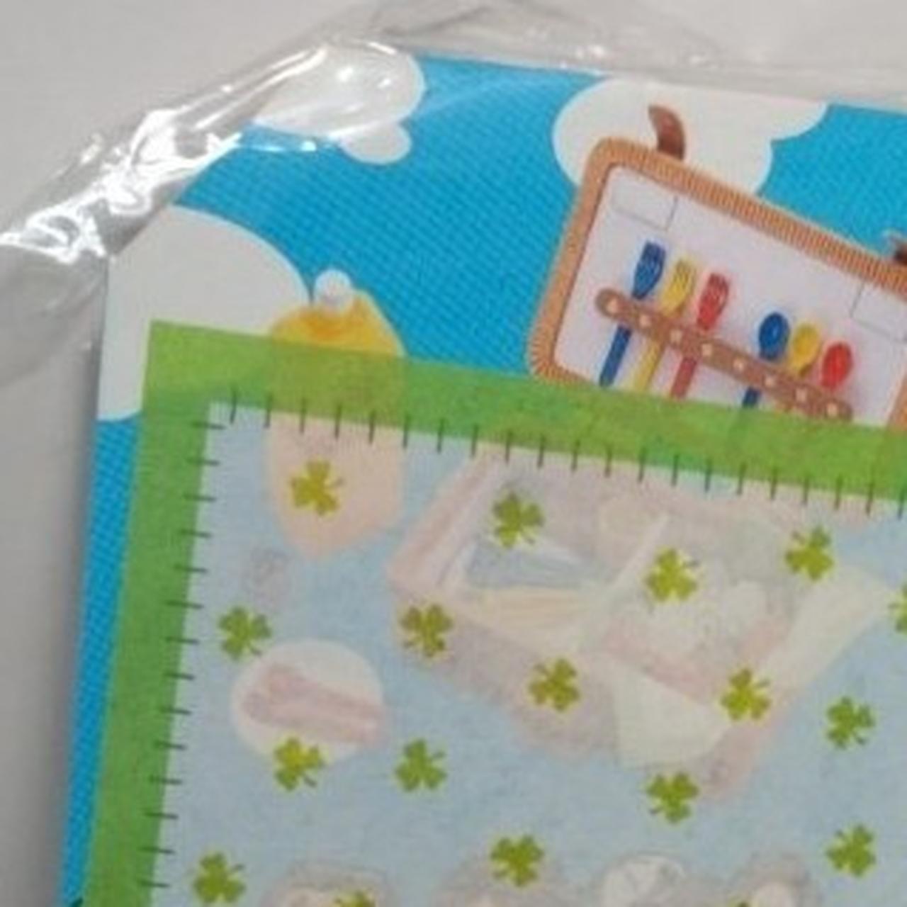 上部フチ少し日焼け変色あります