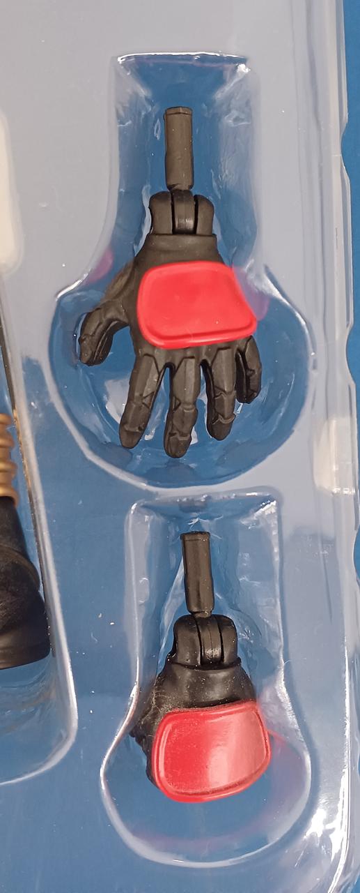 左手交換用パーツ　表面