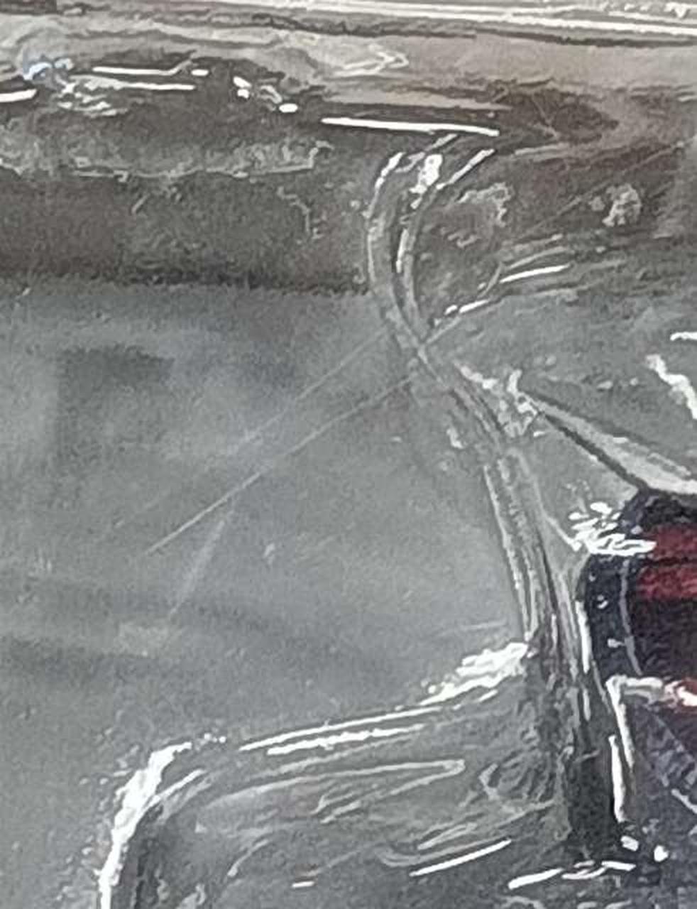 箱フィルムキズ有