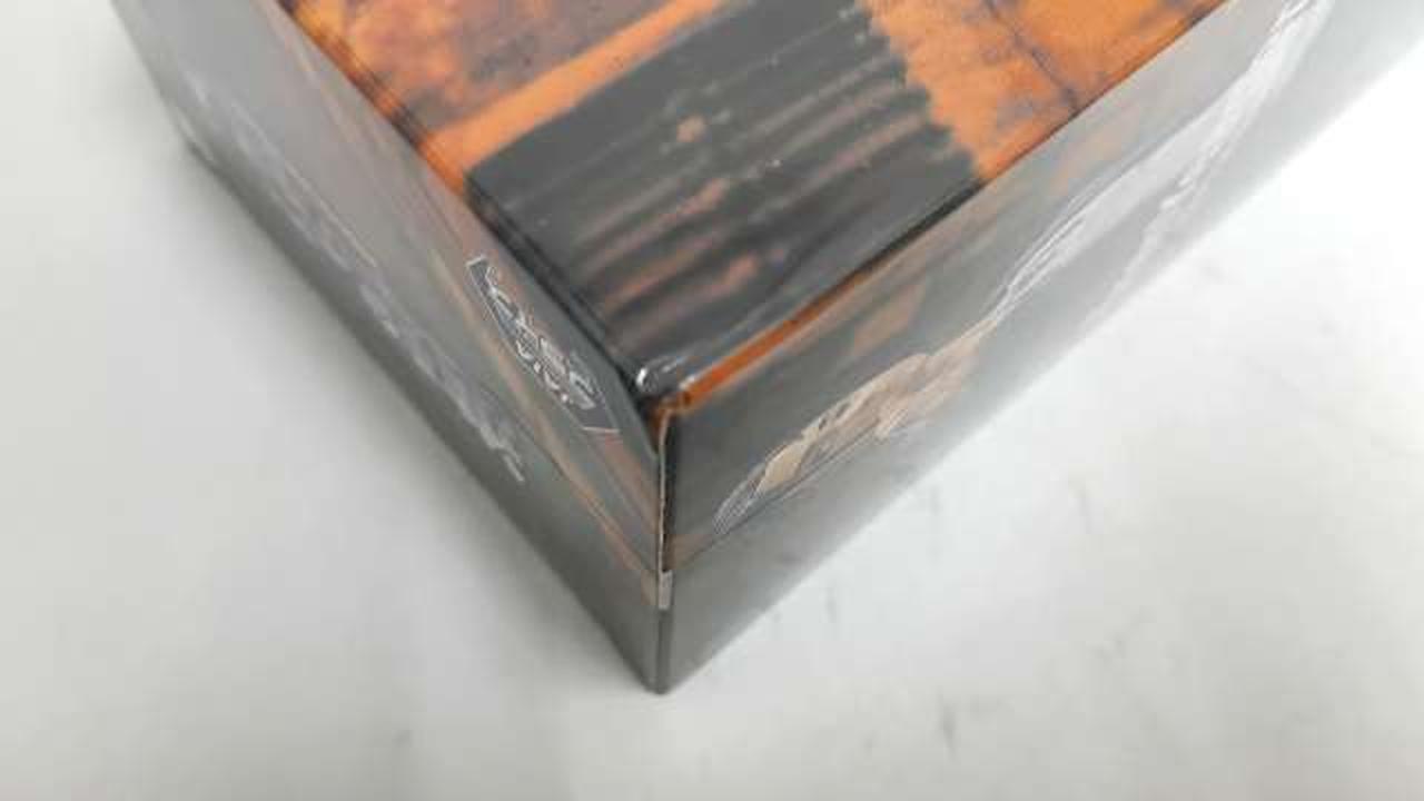 箱裏面左上　傷み有