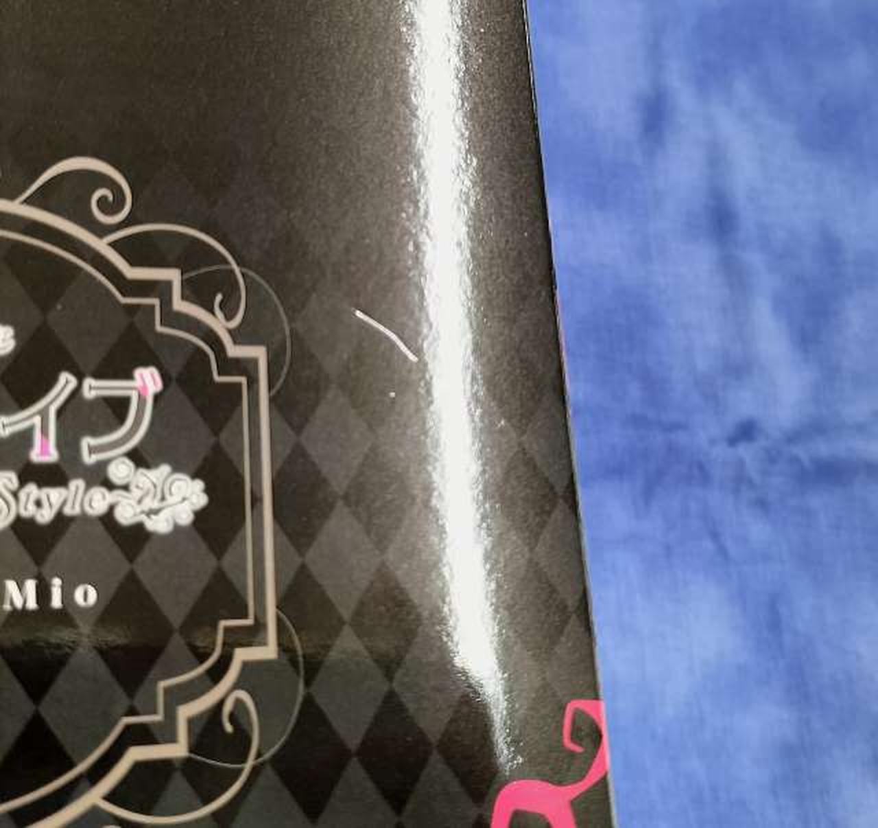 多少の箱傷みあり