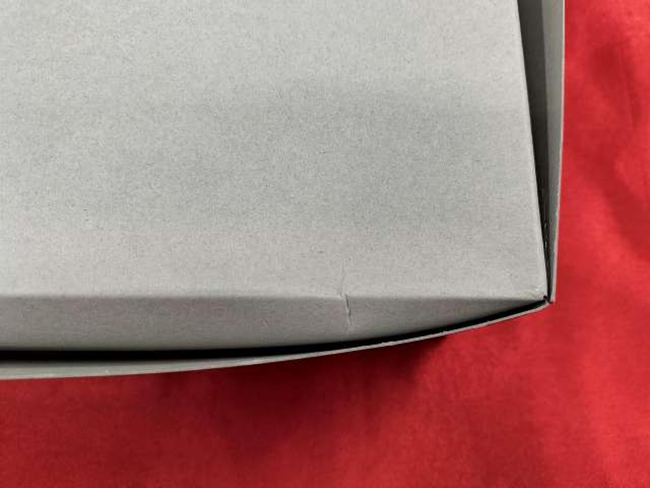 箱傷みあり
