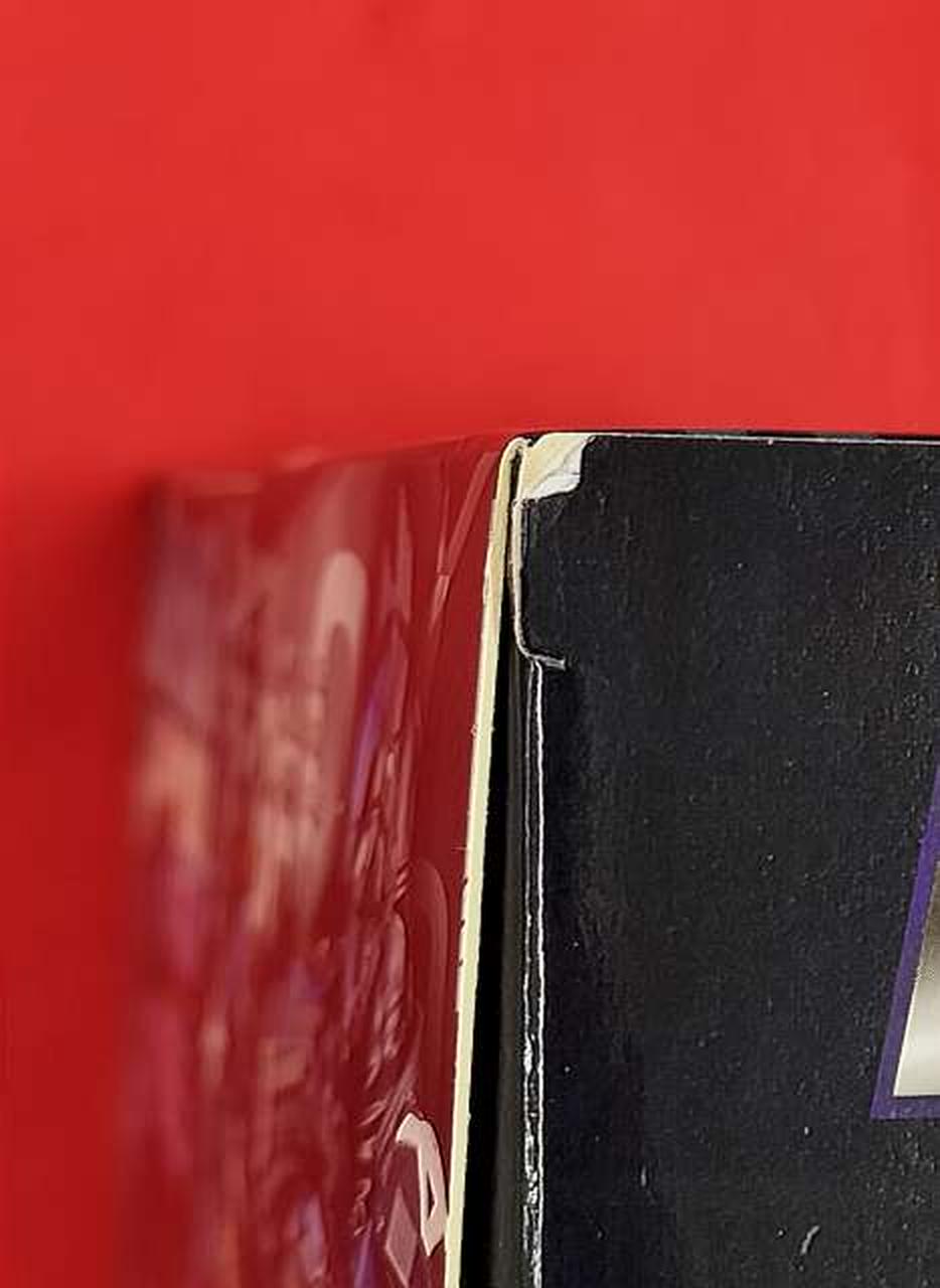 多少の箱傷みあり