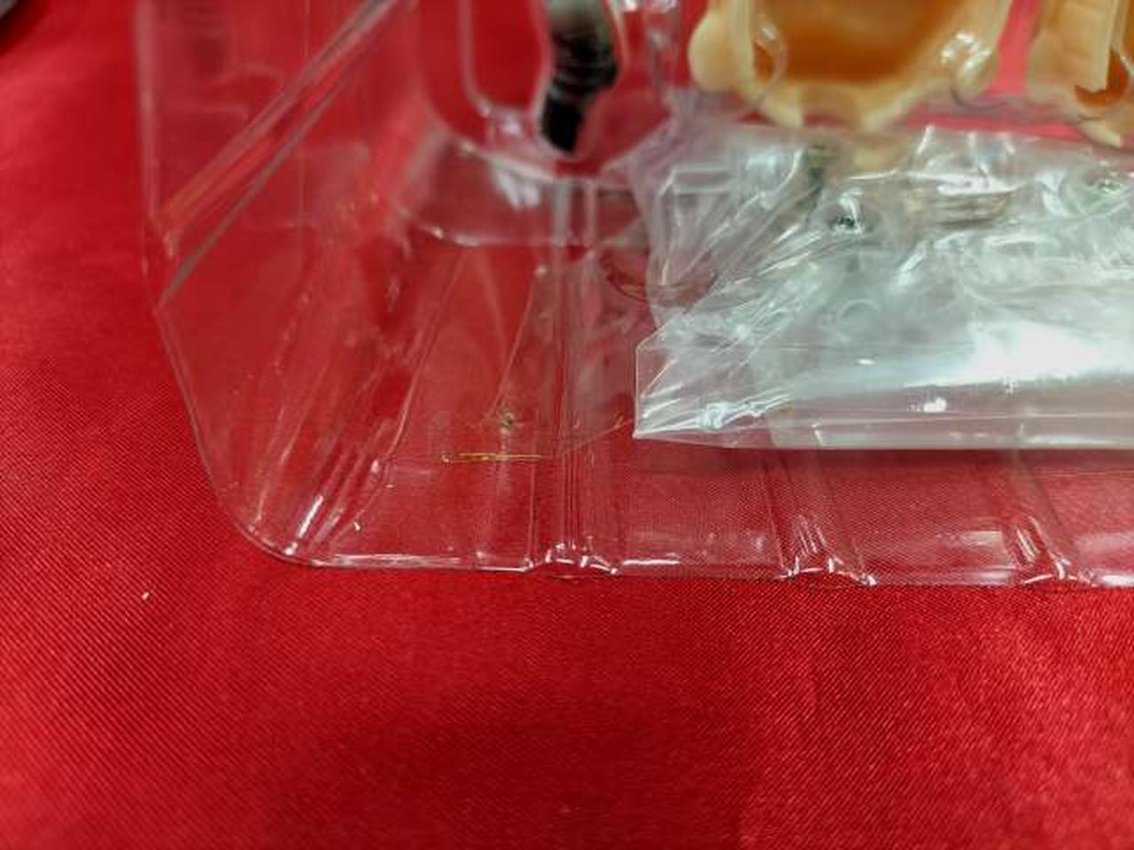 テープ汚れあり