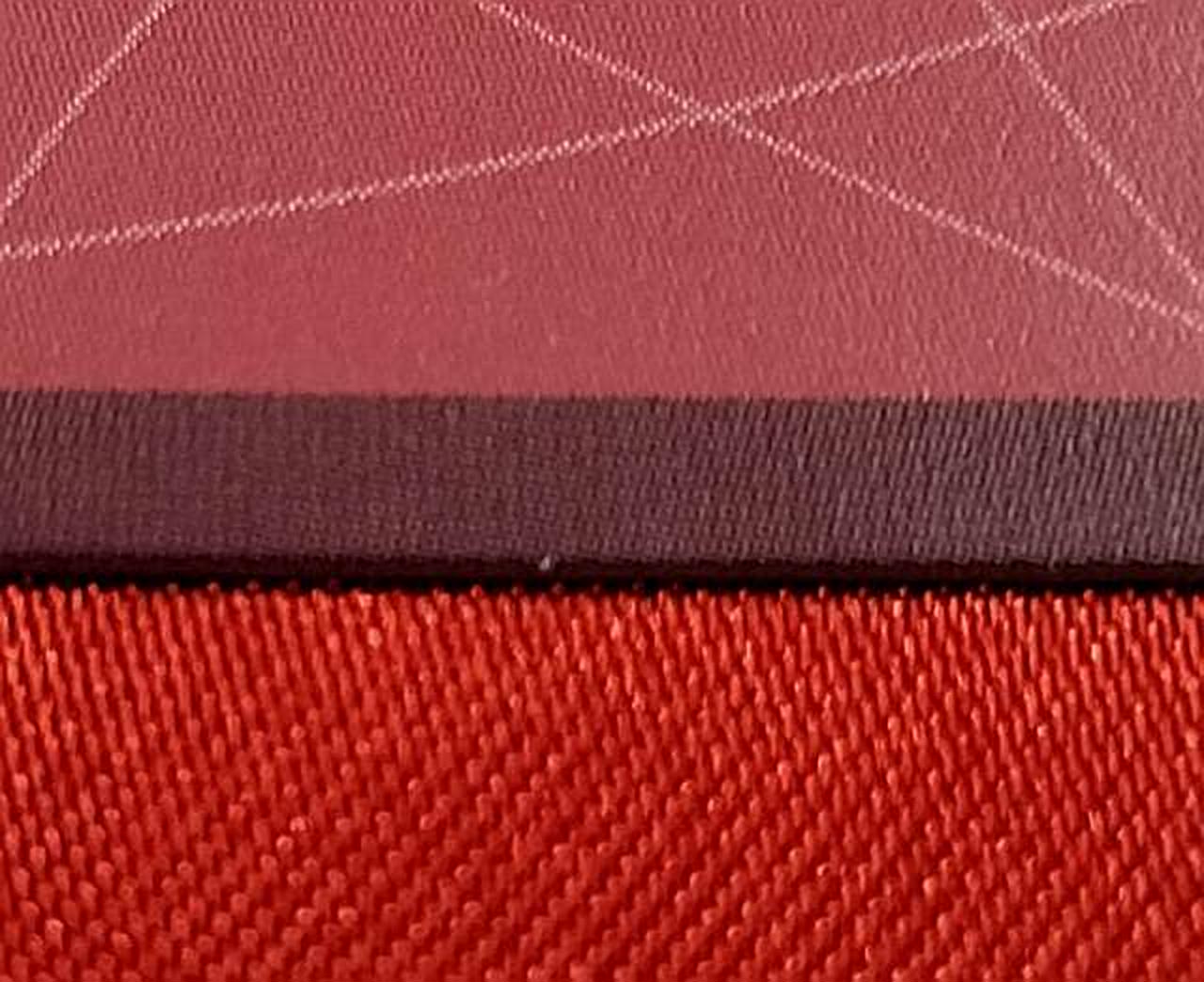 裏面下部白欠けあり