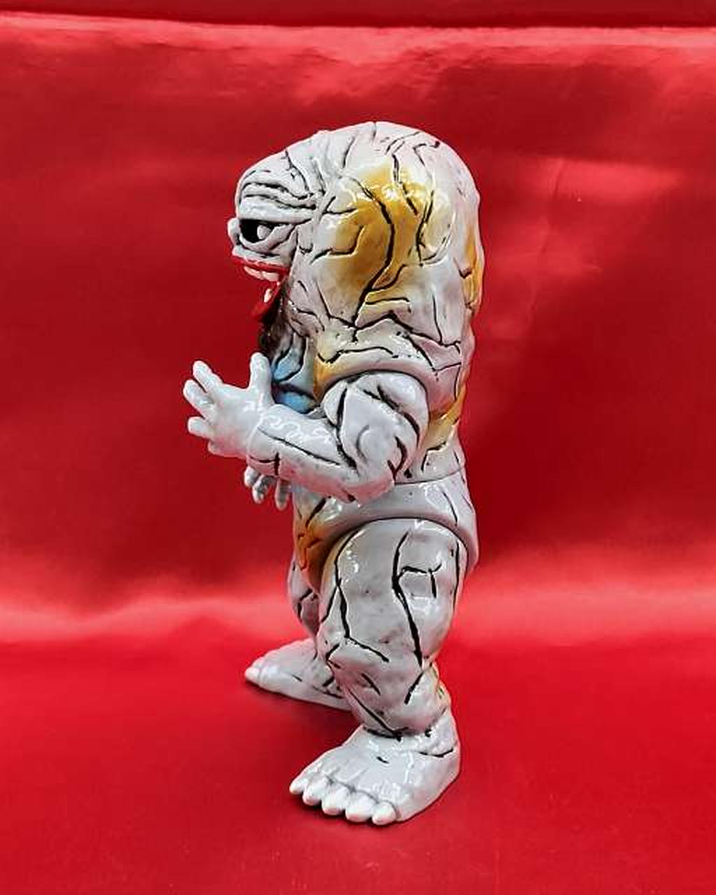 STRANGE GALLERY 僕の怪獣 ジャミラ The Creature Issue