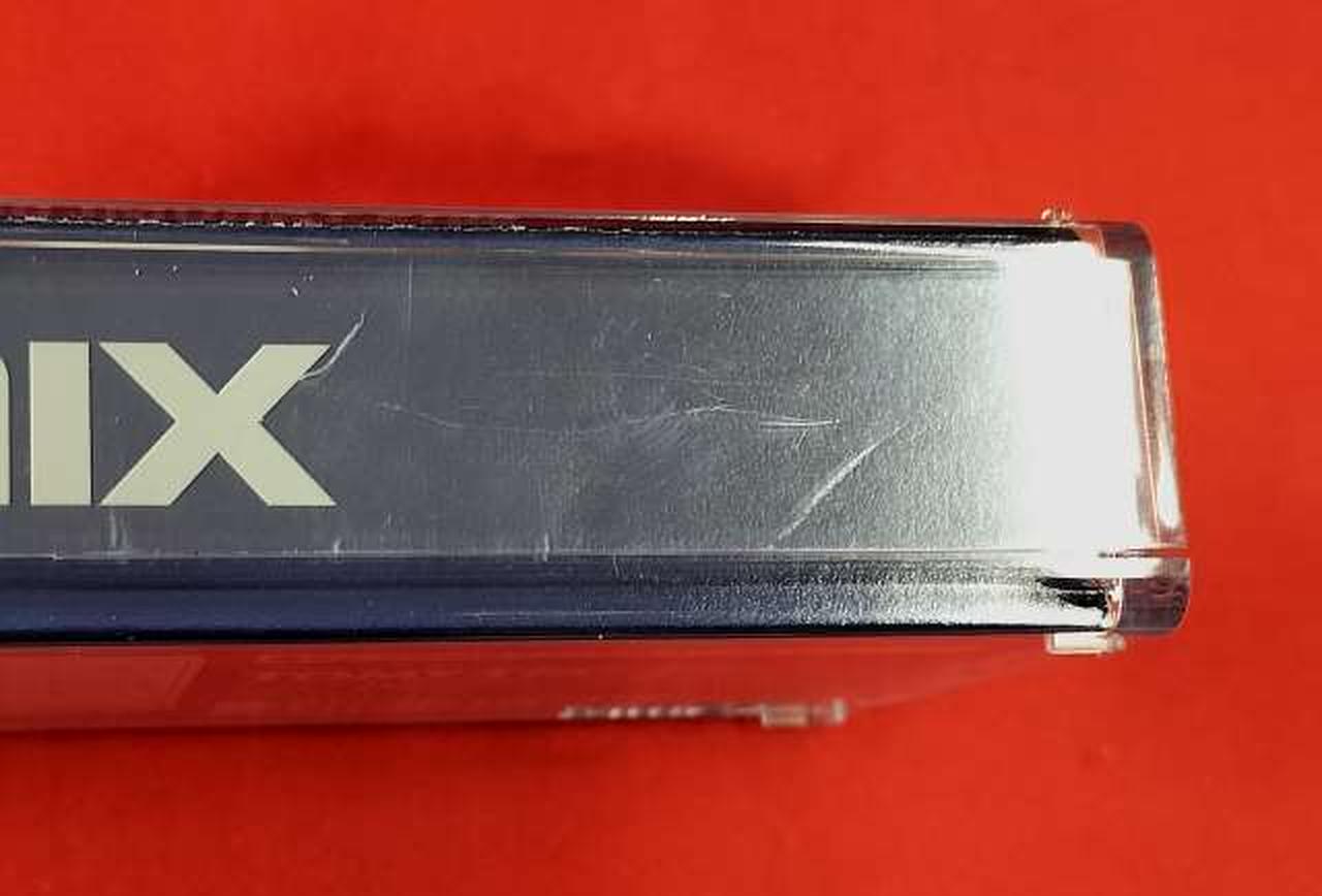 ケース傷みあり