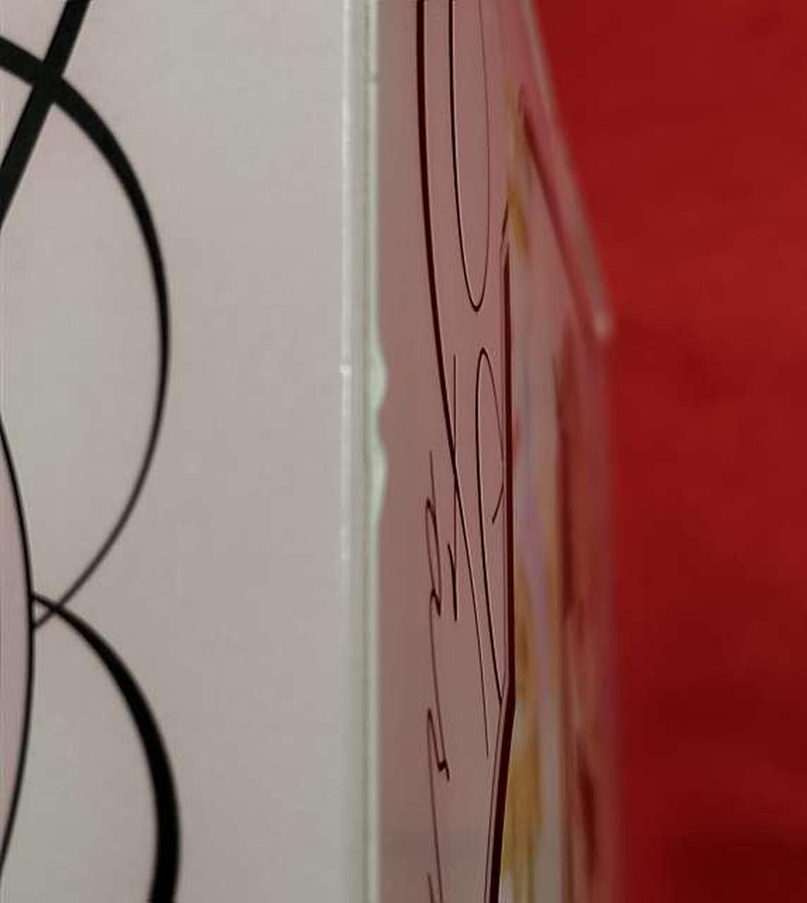 多少の箱傷みあり